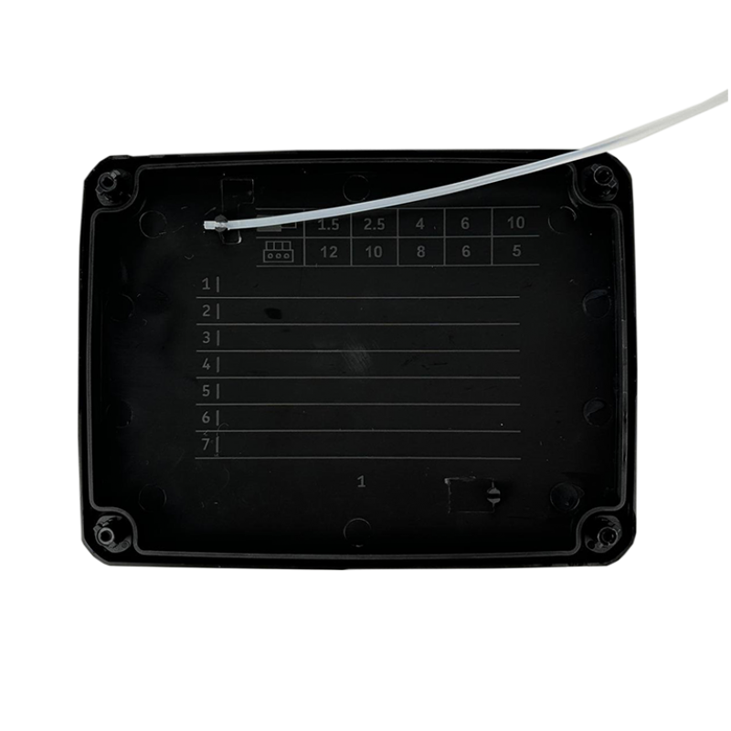 Коробка монтажна для відкритого встановлення 146х105х65 мм (зовн.162х122х68 мм) IP66 із скобами чорна UEC