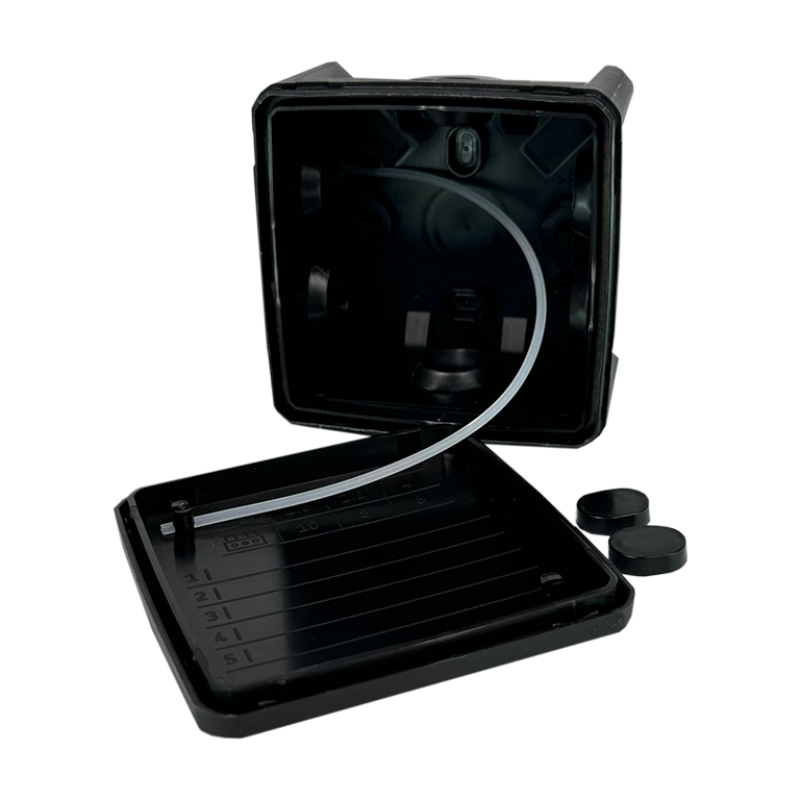 Коробка монтажна для відкритого встановлення 100х100х50 мм (зовн. 115х115х54 мм) IP65 чорна UEC